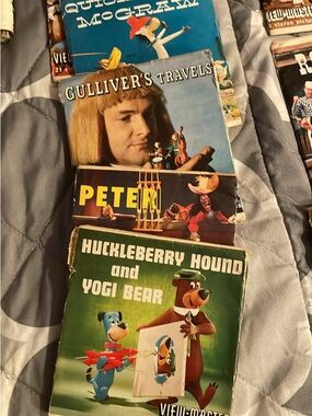 Huckleberry Hound and Yogi Bear Vintage View-Master Reel Packet - Green